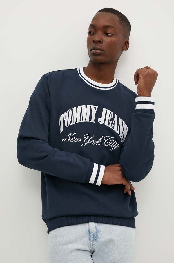 Tommy Jeans Bombažen pulover Tommy Jeans moški, mornarsko modra barva, DM0DM18616