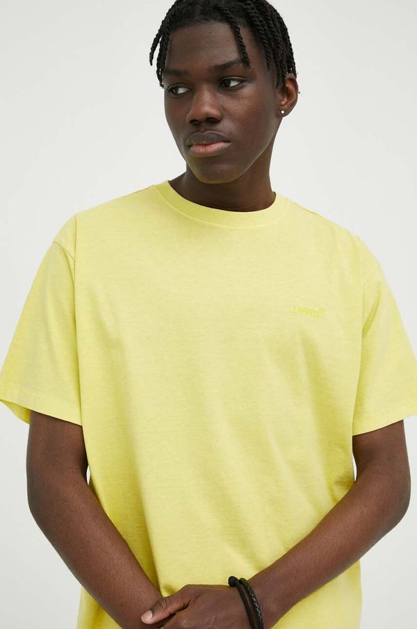 Levi's Bombažna kratka majica Levi's rumena barva
