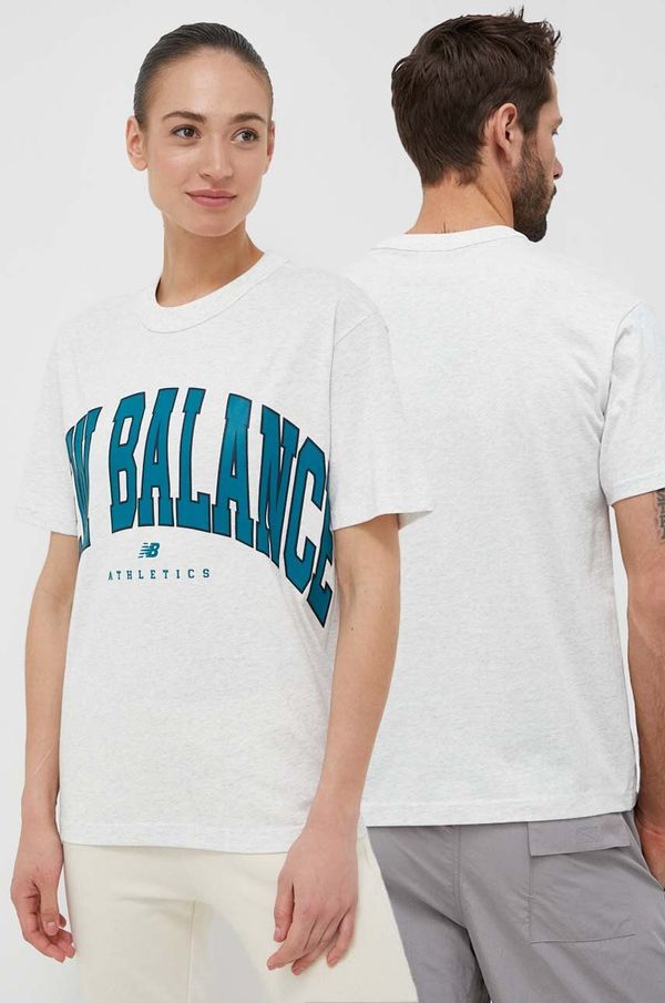 New Balance Bombažna kratka majica New Balance UT31551SAH siva barva