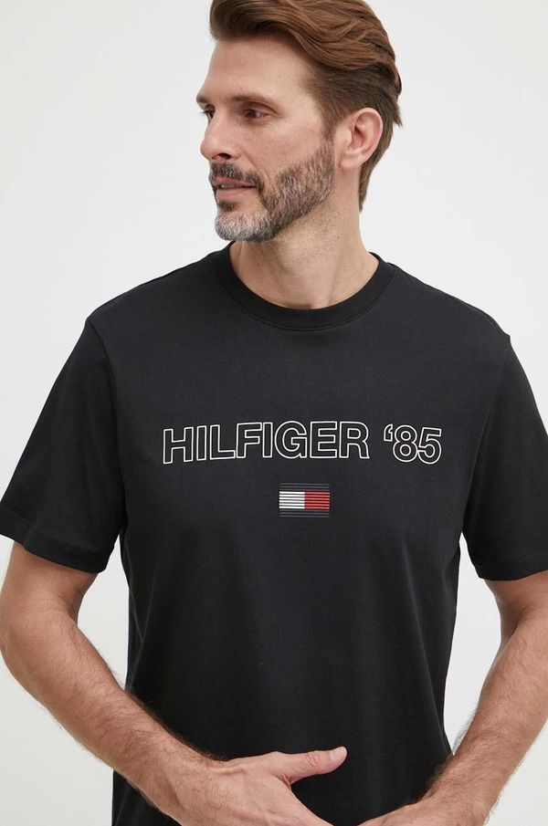 Tommy Hilfiger Bombažna kratka majica Tommy Hilfiger moška, črna barva, MW0MW34427