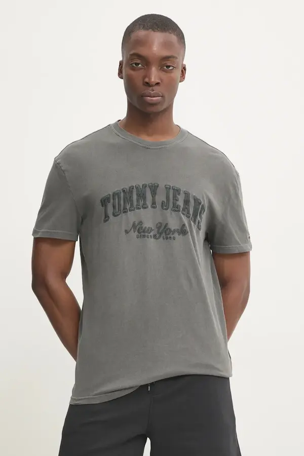 Tommy Jeans Bombažna kratka majica Tommy Jeans