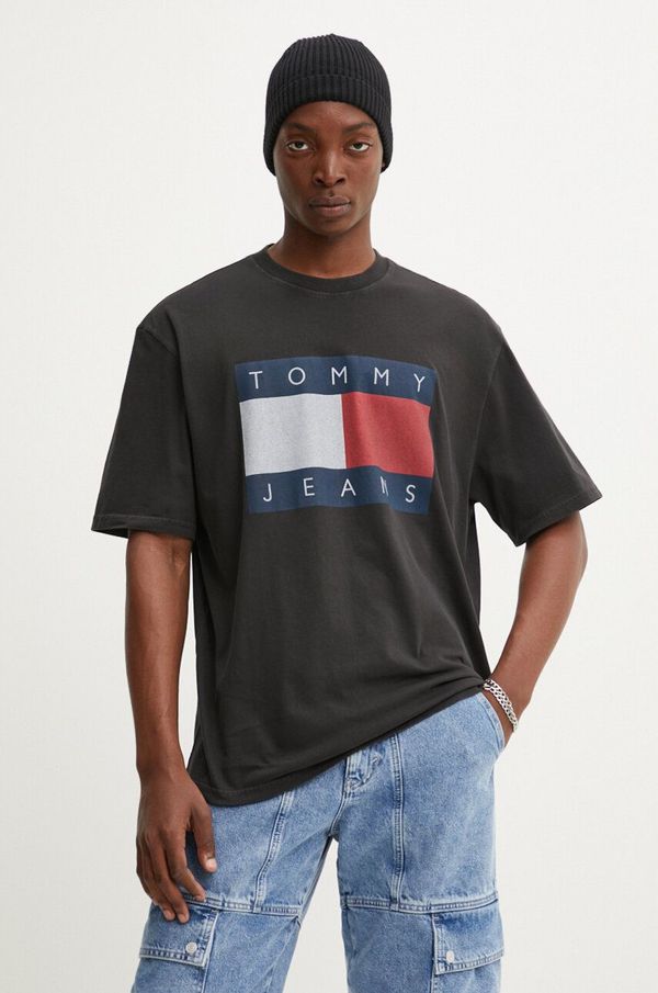 Tommy Jeans Bombažna kratka majica Tommy Jeans moška, črna barva, DM0DM18547