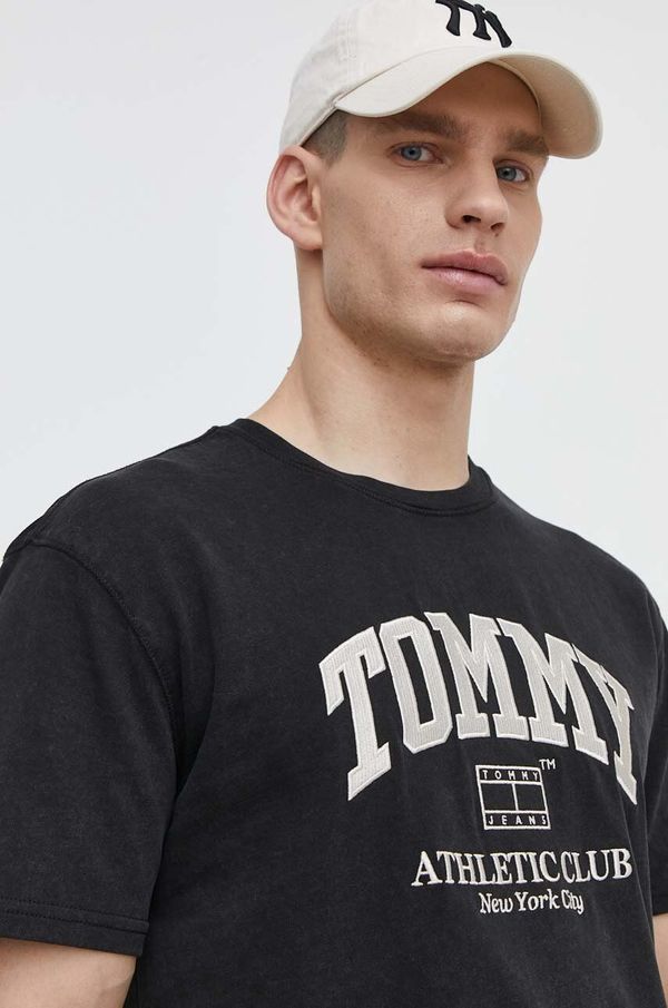 Tommy Jeans Bombažna kratka majica Tommy Jeans moška, črna barva, DM0DM18557