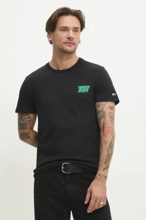 Tommy Jeans Bombažna kratka majica Tommy Jeans moška, črna barva, DM0DM21863