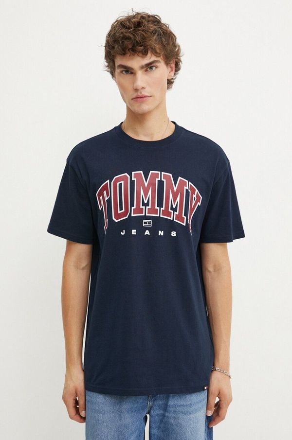 Tommy Jeans Bombažna kratka majica Tommy Jeans moška, mornarsko modra barva, DM0DM18537