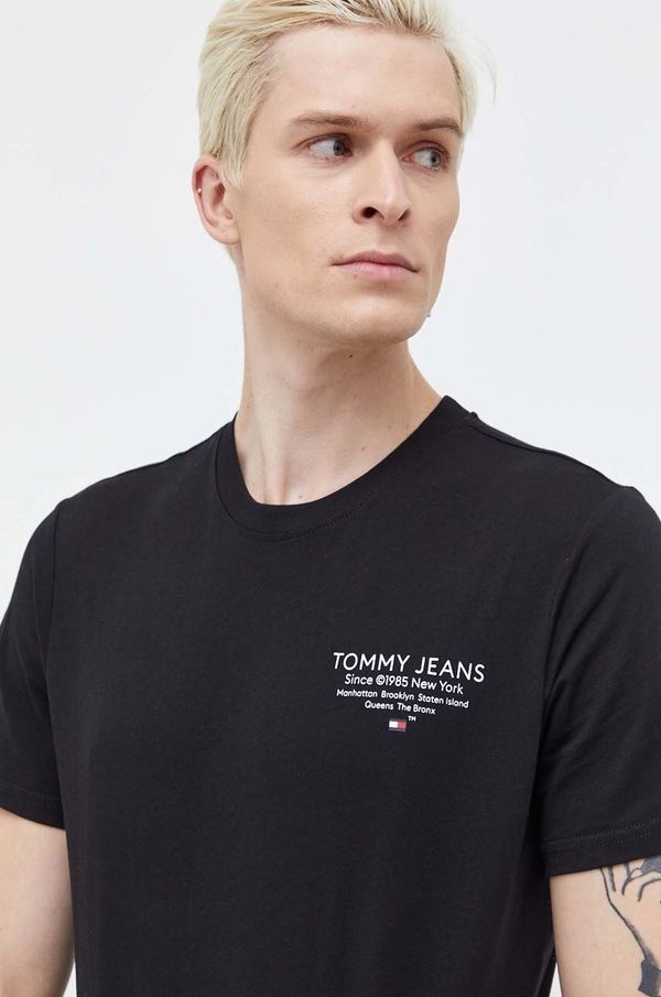 Tommy Jeans Bombažna kratka majica Tommy Jeans moški, črna barva