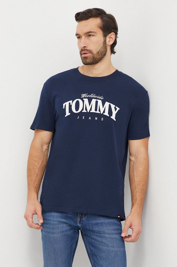 Tommy Jeans Bombažna kratka majica Tommy Jeans moški, mornarsko modra barva
