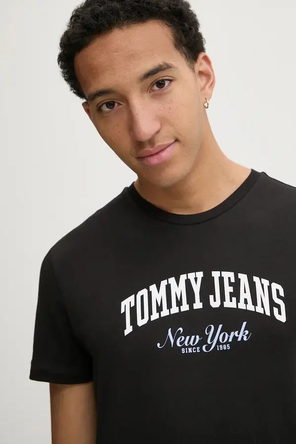 Tommy Jeans Bombažna kratka majica Tommy Jeans