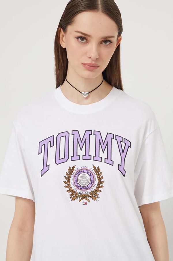 Tommy Jeans Bombažna kratka majica Tommy Jeans ženski, bela barva