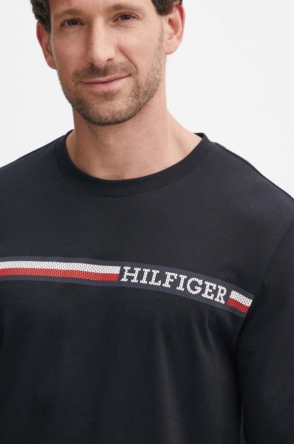 Tommy Hilfiger Bombažna majica z dolgimi rokavi Tommy Hilfiger črna barva, MW0MW36740