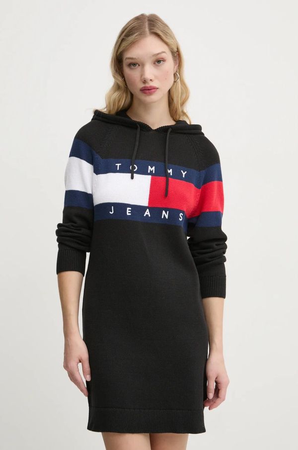 Tommy Jeans Bombažna obleka Tommy Jeans črna barva, DW0DW19470