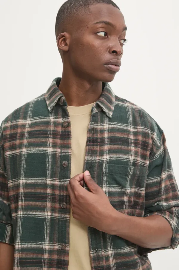 Abercrombie & Fitch Bombažna srajca Abercrombie & Fitch moška, zelena barva, KI125-4292