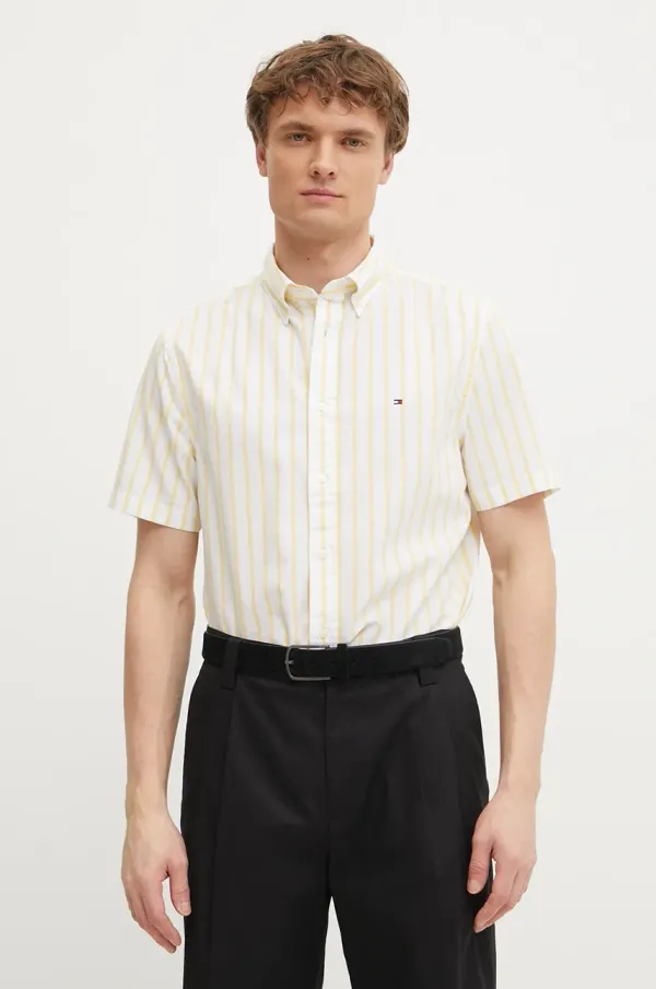 Tommy Hilfiger Bombažna srajca Tommy Hilfiger moška, rumena barva, MW0MW37551