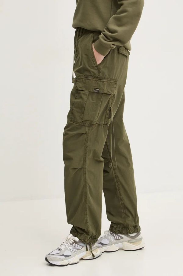 Superdry Bombažne hlače Superdry zelena barva, W7011070A-2LX