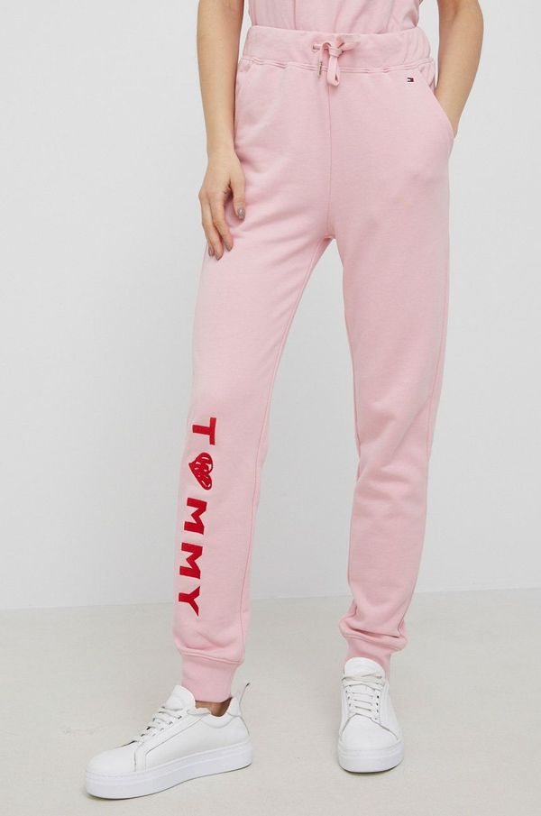 Tommy Hilfiger Bombažne hlače Tommy Hilfiger ženski, roza barva