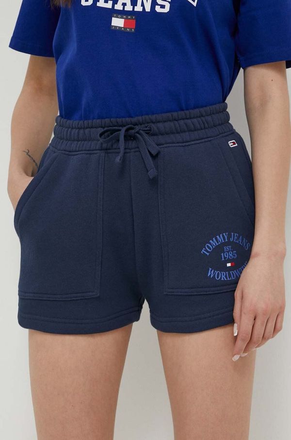 Tommy Jeans Bombažne kratke hlače Tommy Jeans mornarsko modra barva