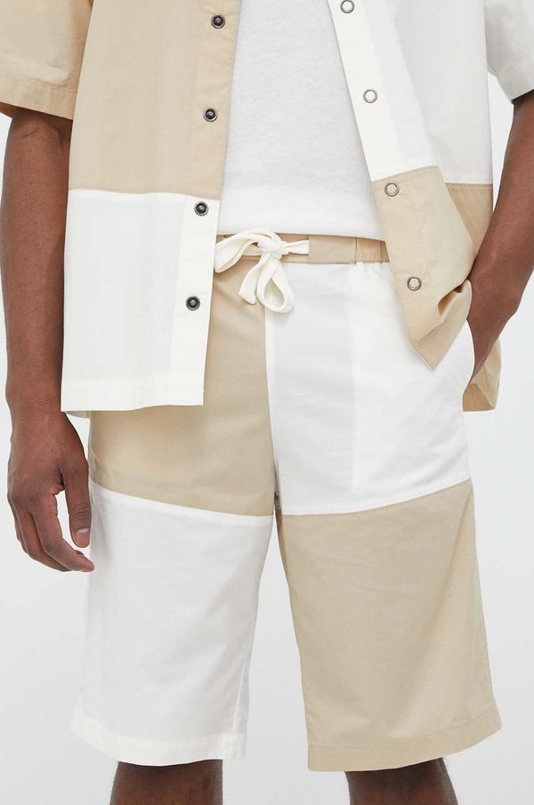 United Colors of Benetton Bombažne kratke hlače United Colors of Benetton bež barva