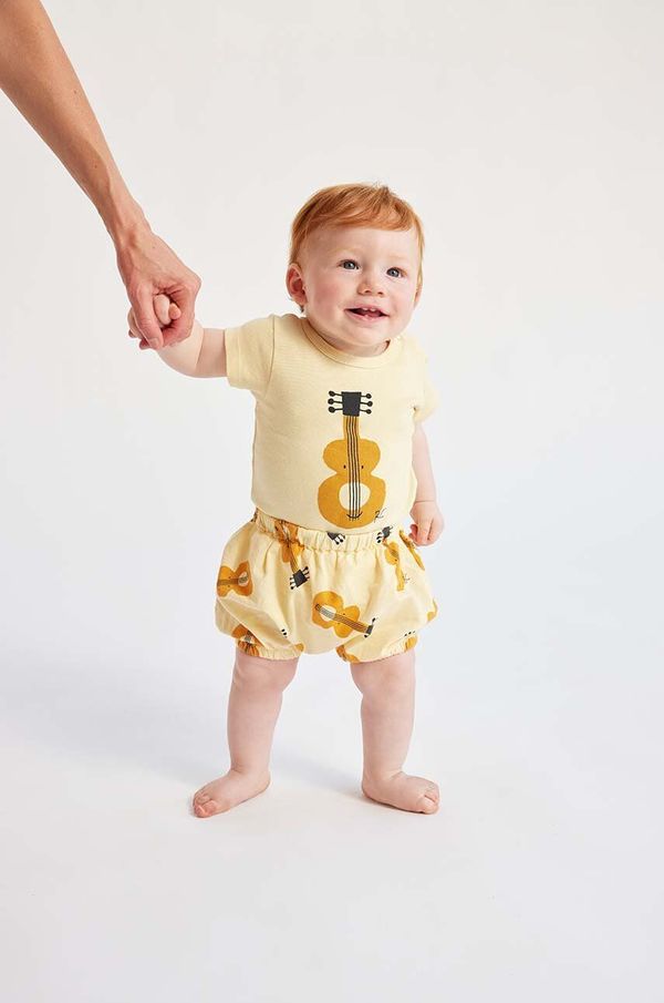Bobo Choses Bombažne kratke hlače za dojenčke Bobo Choses rumena barva