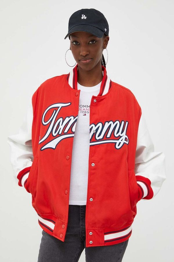 Tommy Jeans Bomber jakna Tommy Jeans ženski, rdeča barva