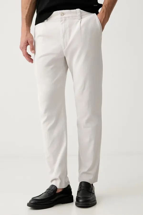 BOSS Orange BOSS Orange chino hlače moške bombažne z elastanom Pleated