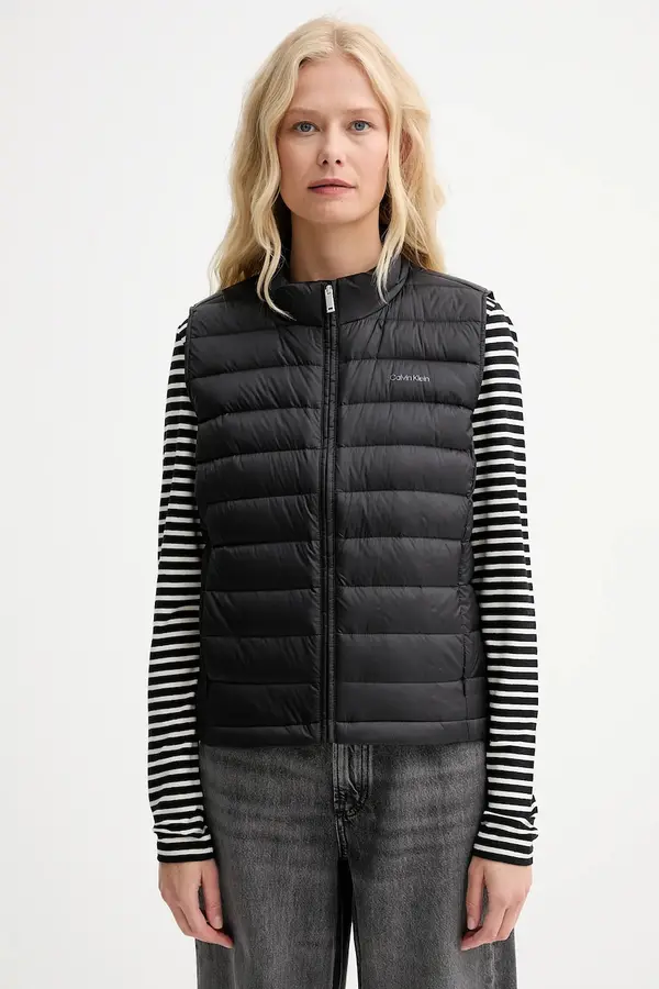Calvin Klein Brezrokavnik s puhom Calvin Klein