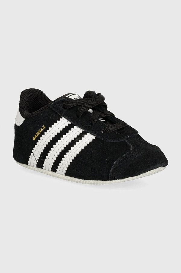 adidas Originals Čevlji iz semiša za dojenčka adidas Originals GAZELLE CRIB črna barva, JI2046