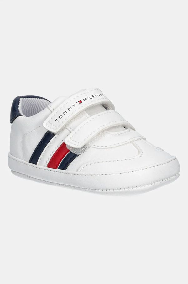 Tommy Hilfiger Čevlji za dojenčka Tommy Hilfiger bela barva, T0B9-33831