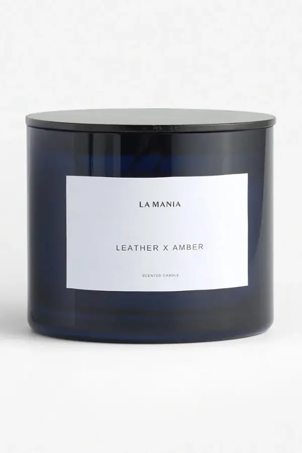 La Mania Dišeča sveča La Mania Leather&Amber 500 g