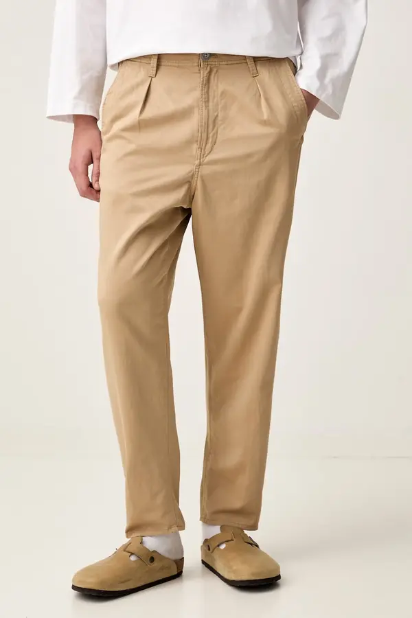 G-Star G-Star chino hlače moške z bombažem Pleated Chino Relaxed Tapered
