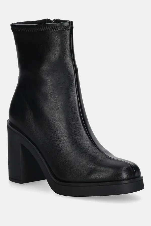 Steve Madden Gležnarji Steve Madden Mesmerize