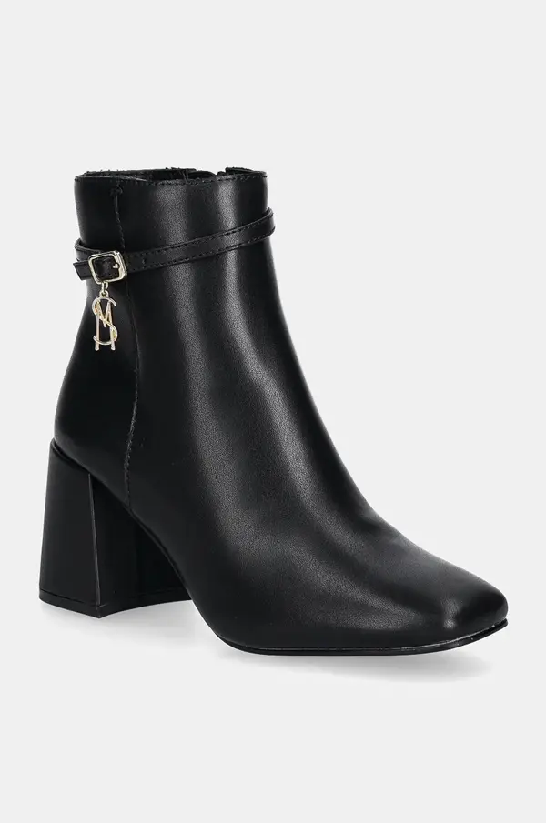 Steve Madden Gležnarji Steve Madden Risa-E