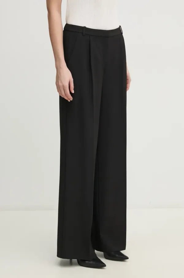 Calvin Klein Hlače Calvin Klein ženske, črna barva, K20K208214