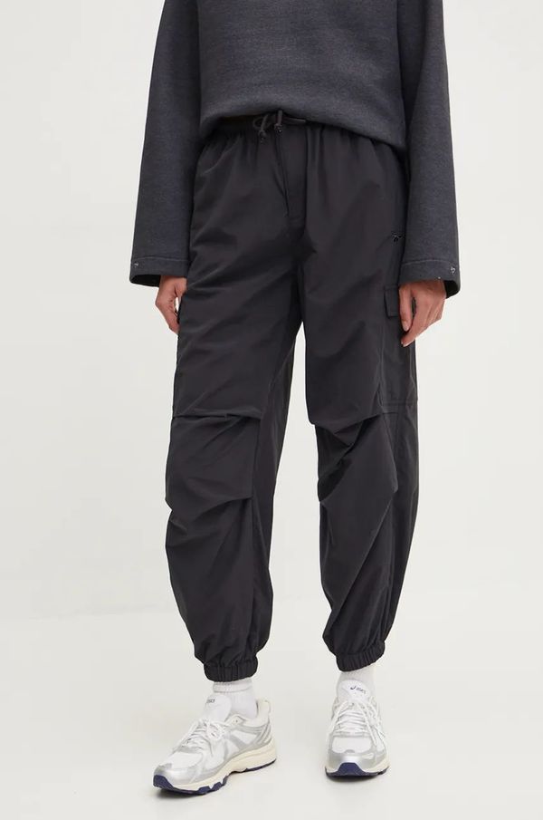 Reebok Classic Hlače Reebok Classic ženske, črna barva, 100205878