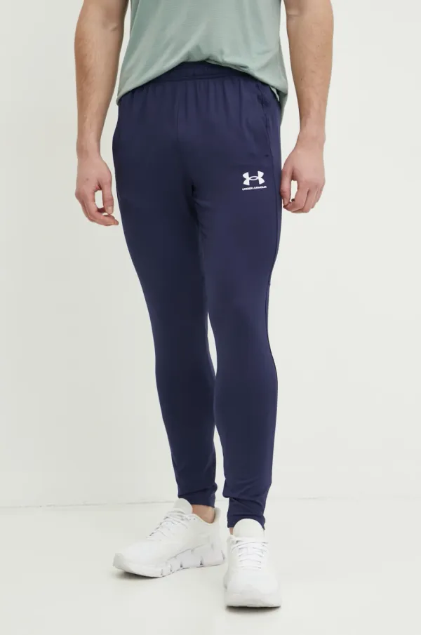 Under Armour Hlače za vadbo Under Armour Challenger črna barva, 1379587