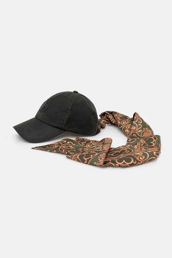 Barbour Kapa s šiltom Barbour x Farm Rio