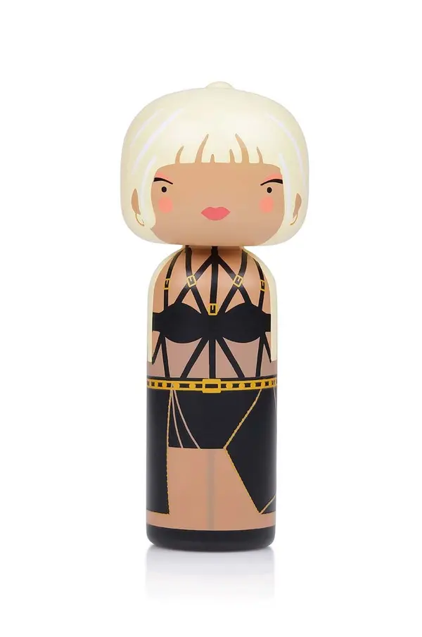 Lucie Kaas Kokeshi lutka Lucie Kaas Donatella