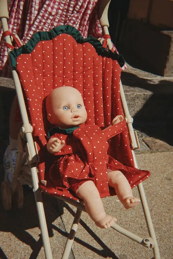 Konges Sløjd Konges Sløjd voziček za punčke otroški bombažni FRAISE DOLL STROLLER