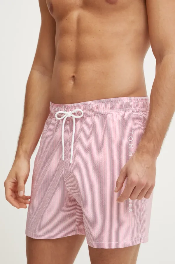 Tommy Hilfiger Kopalne kratke hlače Tommy Hilfiger rdeča barva, UM0UM03265