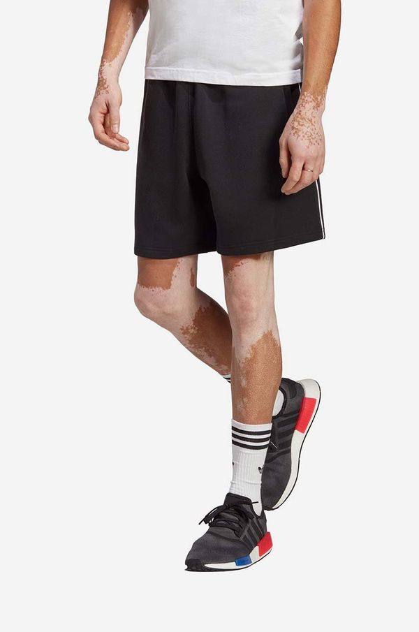 adidas Originals Kratke hlače adidas Originals Adicolor Seasonal Archive moške, črna barva