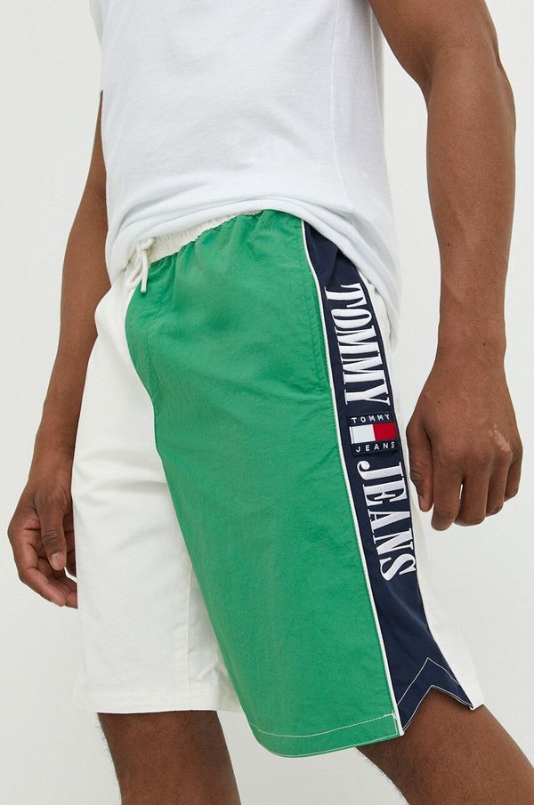 Tommy Jeans Kratke hlače Tommy Jeans moški, zelena barva