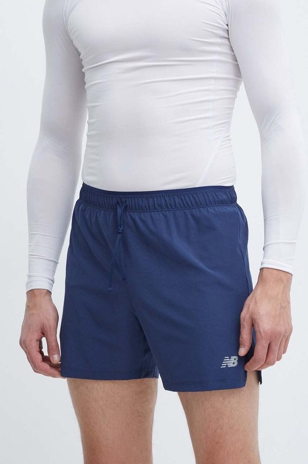 New Balance Kratke hlače za tek New Balance mornarsko modra barva, MS41286NNY