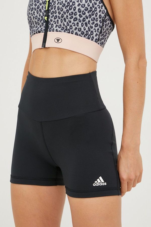 adidas Performance Kratke hlače za vadbo adidas Yoga Essentials ženske, črna barva