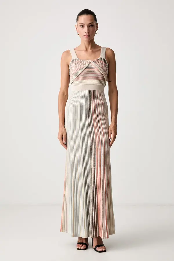 Marciano by Guess Marciano by Guess poletna obleka z viskozo ROSY
