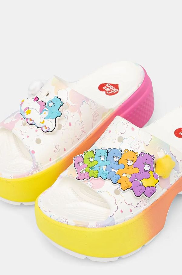 Crocs Natikači Crocs Care Bears Stomp Slide ženski, bela barva, 210108