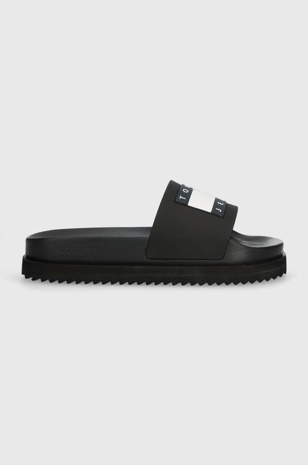 Tommy Jeans Natikači Tommy Jeans TJW ELEVATED FLATFORM SLIDE ženski, črna barva, EN0EN02451