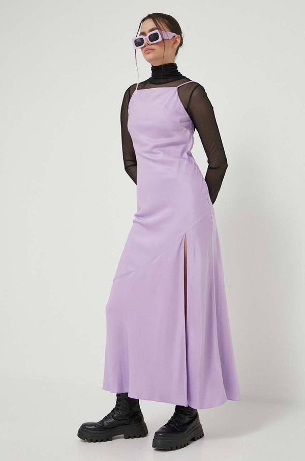 Abercrombie & Fitch Obleka Abercrombie & Fitch vijolična barva