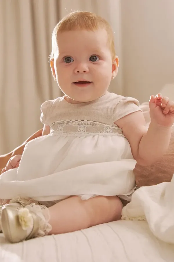 Mayoral Newborn Obleka iz lanene mešanice za dojenčke Mayoral Newborn bela barva, 1857