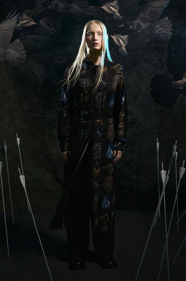 Medicine Obleka Medicine črna barva