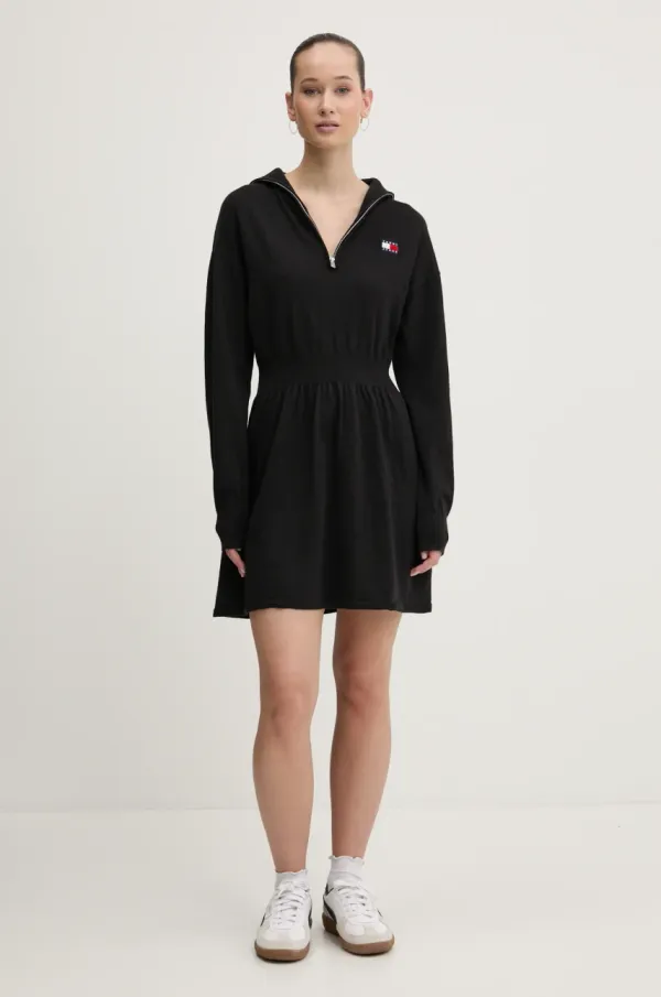 Tommy Jeans Obleka s primesjo volne Tommy Jeans črna barva, DW0DW19480