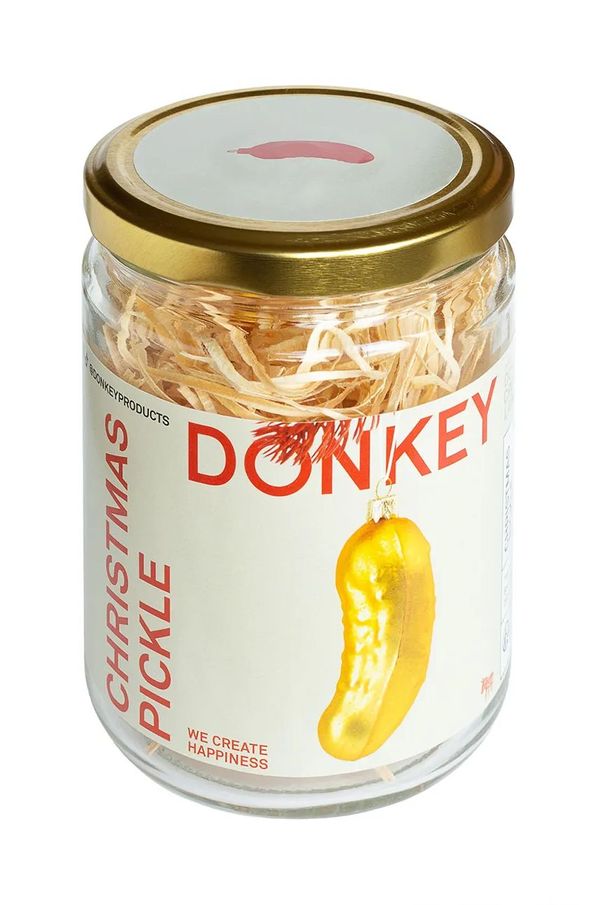 Donkey Okrasek za božično drevesce Donkey Christmas Pickle rumena barva